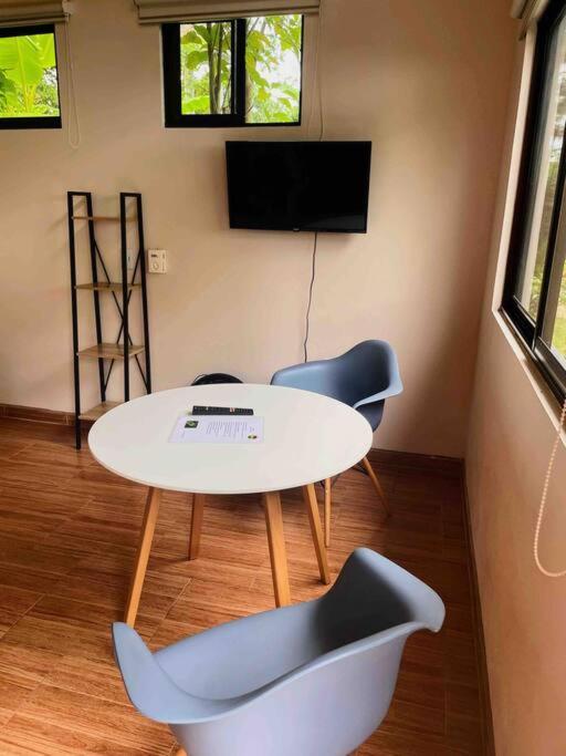شقة Casa Noil, Beautiful Eco House Near The Beach! Puerto Viejo de Talamanca المظهر الخارجي الصورة