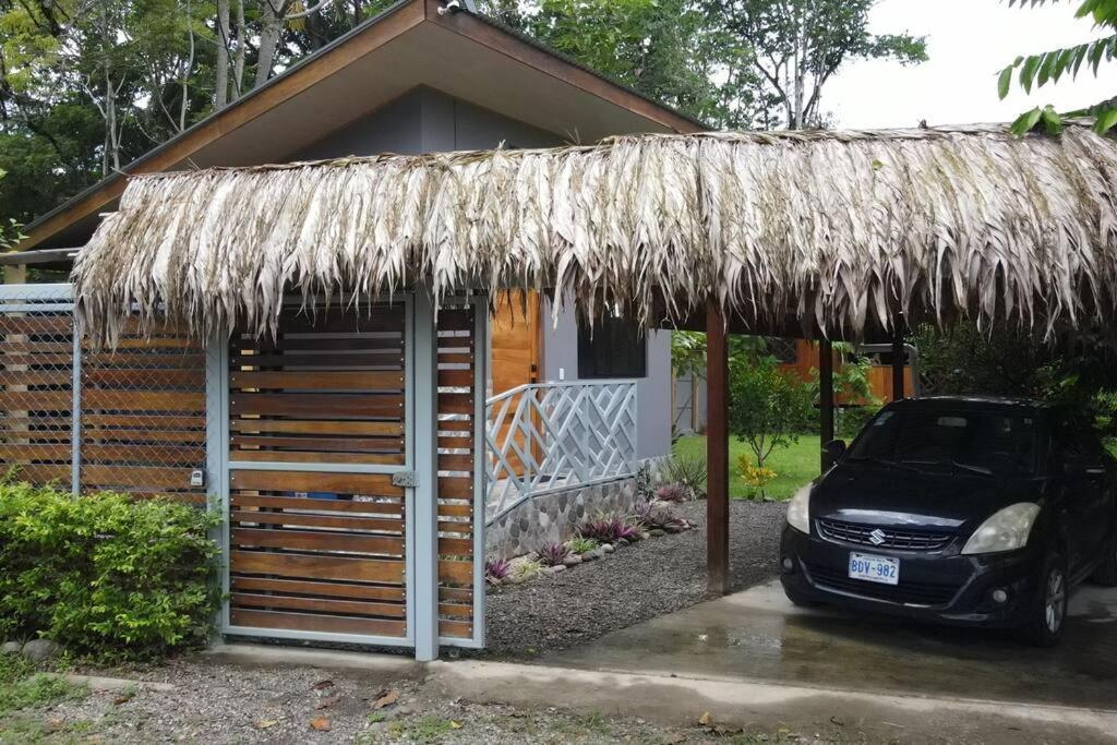 شقة Casa Noil, Beautiful Eco House Near The Beach! Puerto Viejo de Talamanca المظهر الخارجي الصورة
